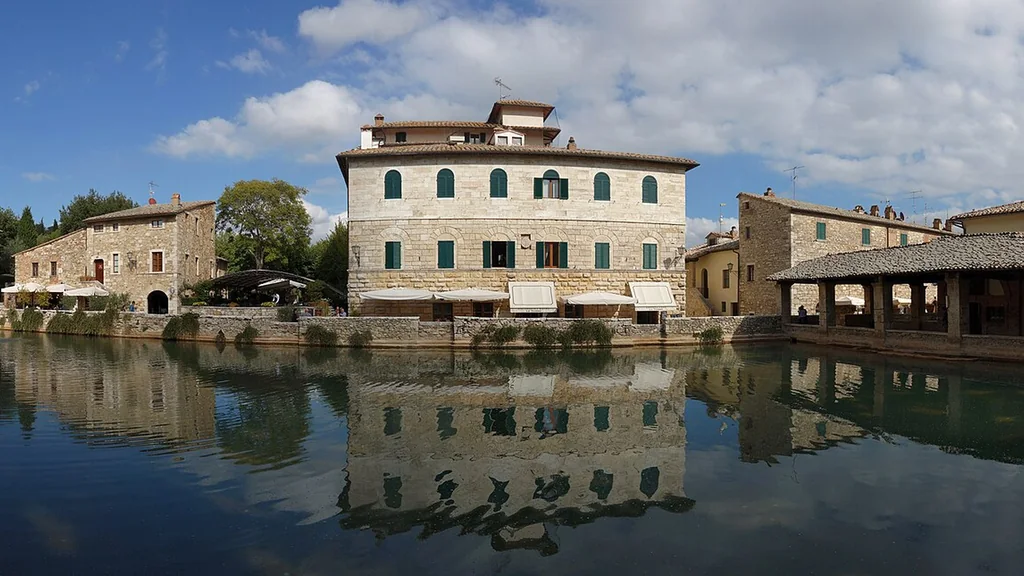 La piazza delle sorgenti di Bagno Vignoni in Val d’Orcia